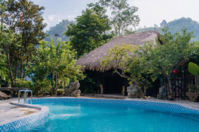 Ha Giang Xanh Homestay, Motorbikes and Loop Tours